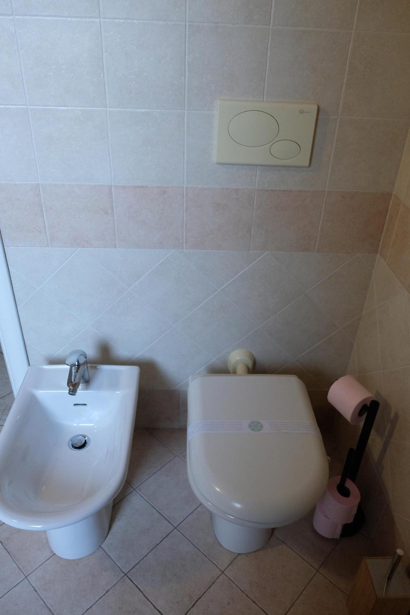 Adria Art Apartments 2 Bagian luar foto